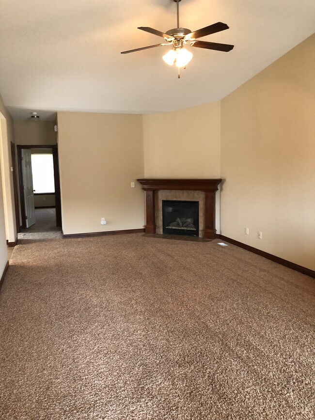 Building Photo - 4517 N Wilderness Cir