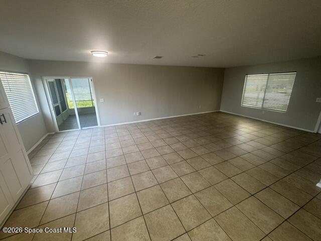 Building Photo - 425 Tewksbury Ln NE