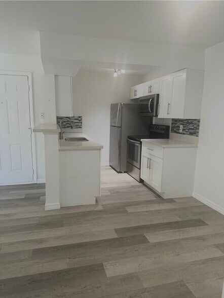 Building Photo - 15560 SW 104th Ter