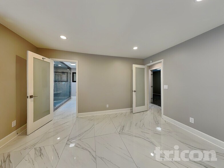 Building Photo - 4963 Preswick Ct