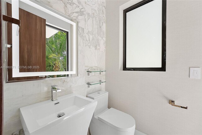 Building Photo - 1311 Stillwater Dr