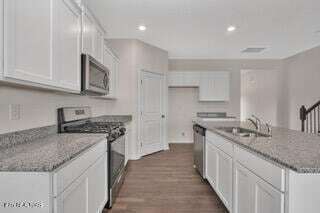 Building Photo - 906 Curly Top Ln