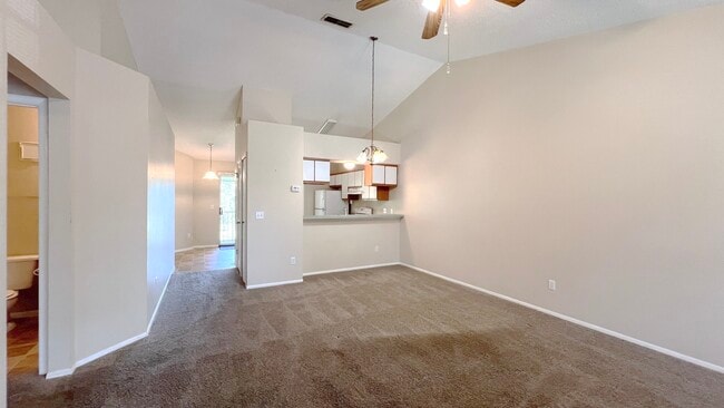 Building Photo - 164 Reserve Cir