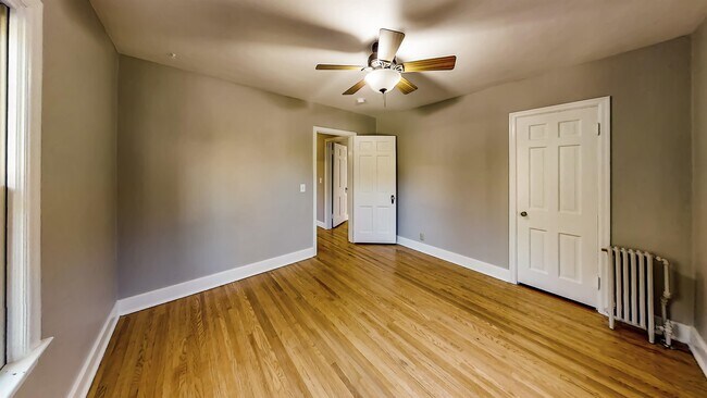 Building Photo - 625 N Blackhawk Ave