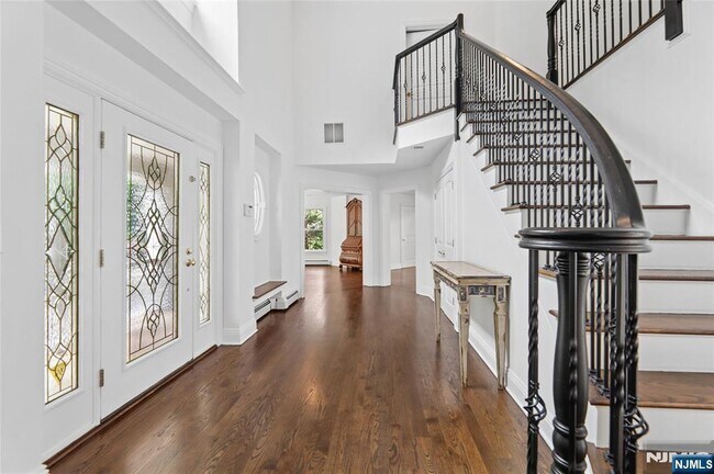 Building Photo - 122 Helen Ct