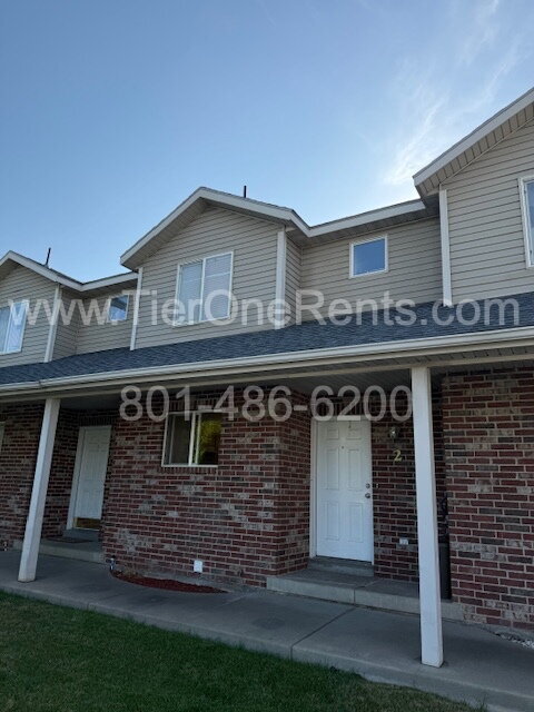 Building Photo - Limited-time offer: $500 off first months ...