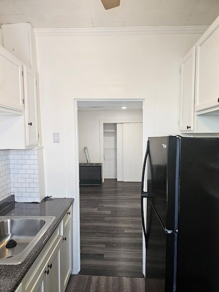 Building Photo - 1116 N Main St