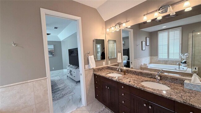 Building Photo - 218 Sand Key Estates Dr