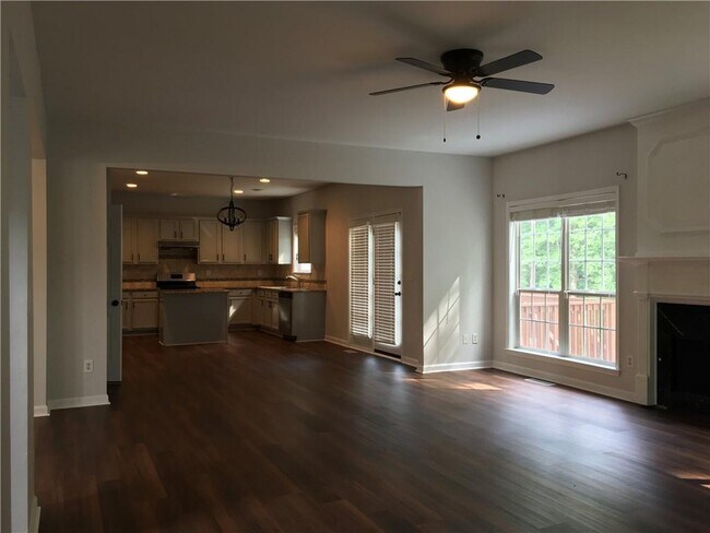 Building Photo - 2015 Spring Mist Terrace NE