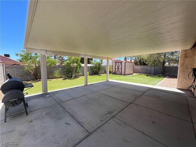 Building Photo - 2908 Gentilly Ln
