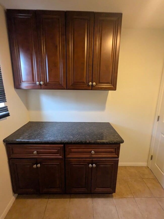 Building Photo - 4 Bed / 3 Bath with bonus room - Single Story Home in El Cajon