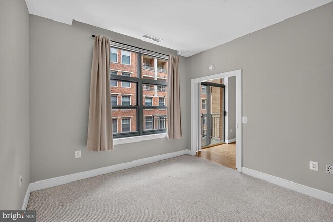Building Photo - 2425 L St NW