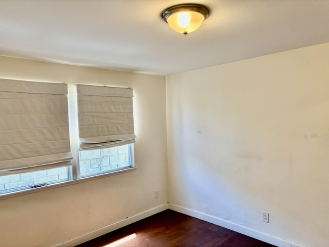 Building Photo - 5846 Haas Ave