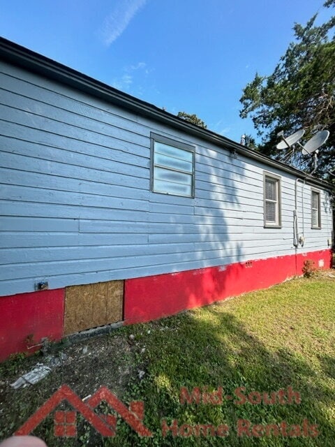 Building Photo - 253 Silverage Ave