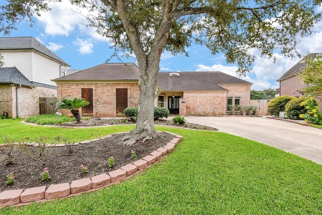 Building Photo - 1231 Creekford Cir