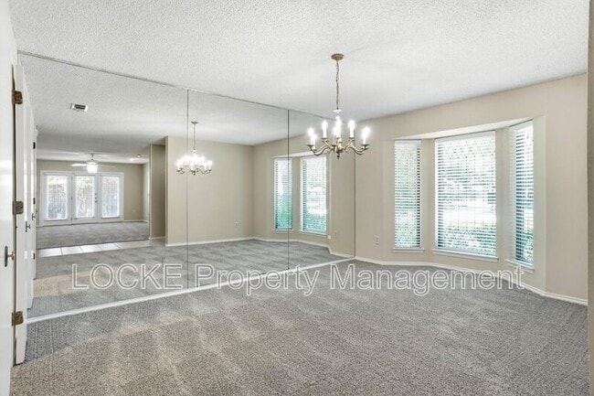 Building Photo - 4917 Ledgestone Dr