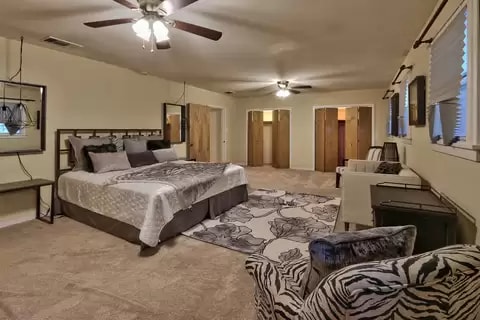 Building Photo - 713 Montclaire Dr NE