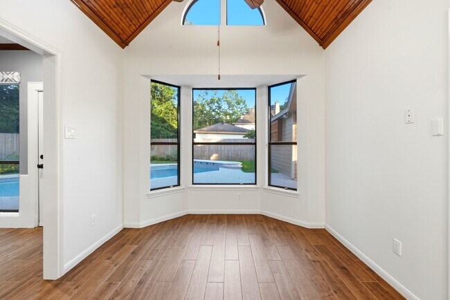 Building Photo - 5626 Spring Lodge Dr