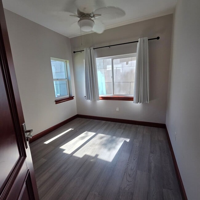 Building Photo - Luxury 3/2 Grated Community in South Kihei.