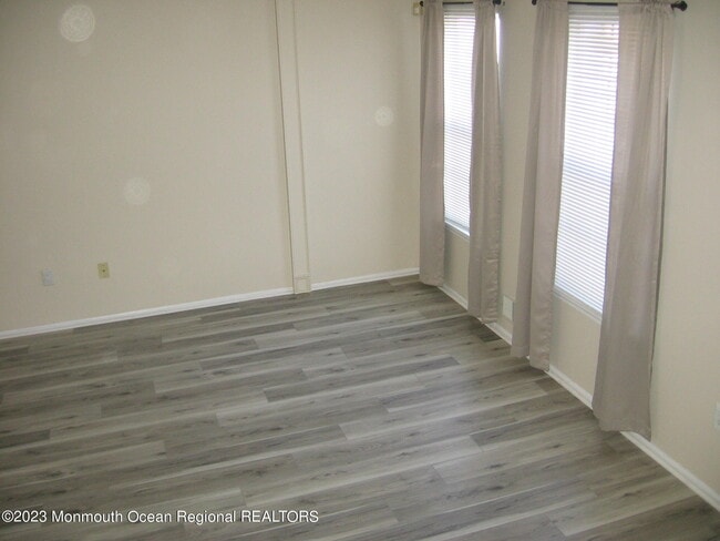 Building Photo - 1708 Ridgeview Ct