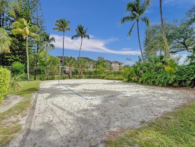 Building Photo - 2767 Carambola Cir S