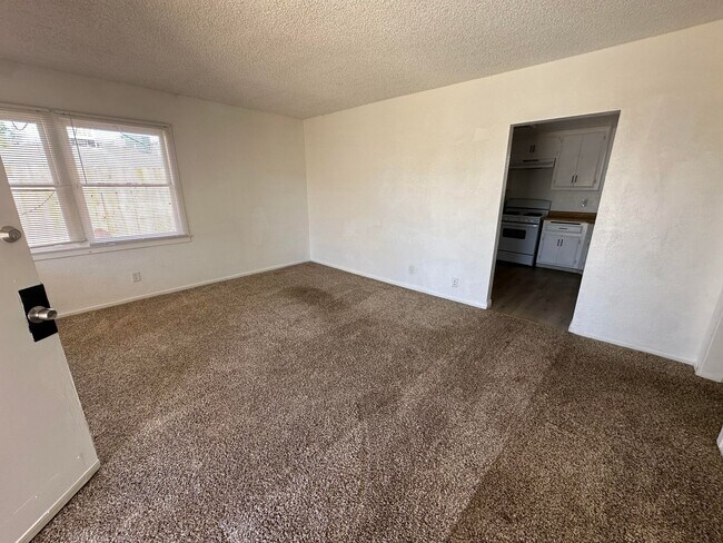 Building Photo - 417 S Richmond Rd