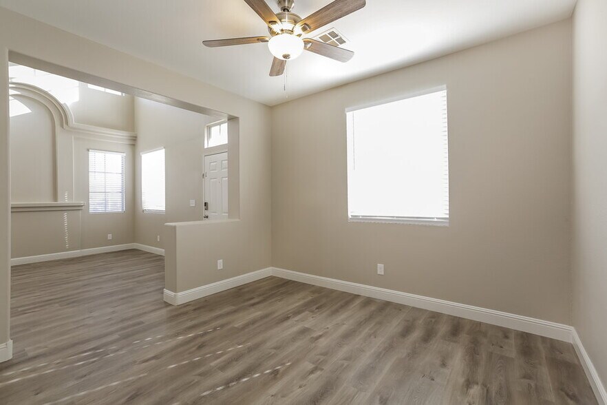 Building Photo - 5443 Goldenroot Ct