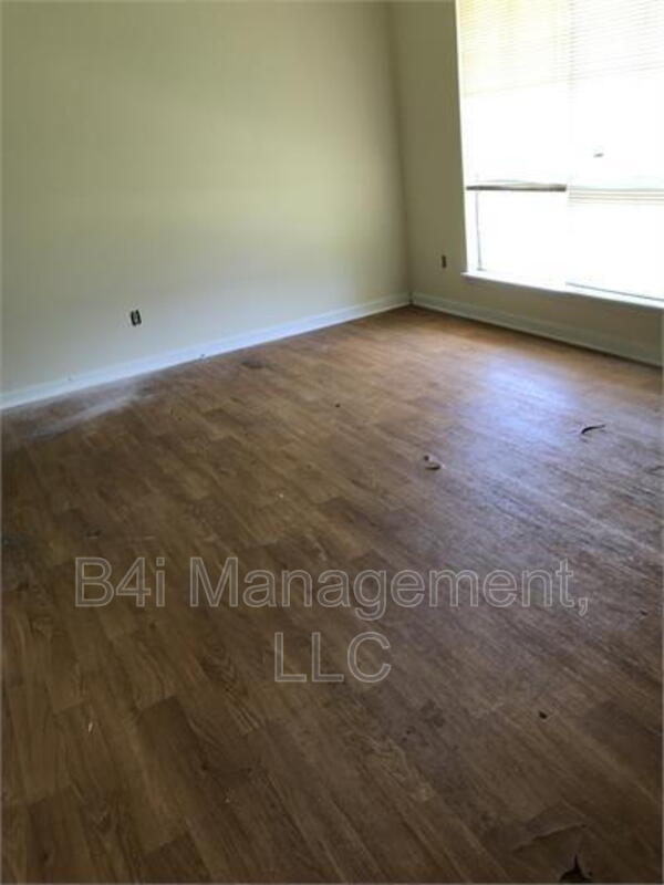 Building Photo - 8795 Channing Dr