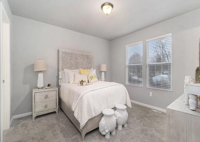 Building Photo - 4 Bedroom Available in Tiburon!