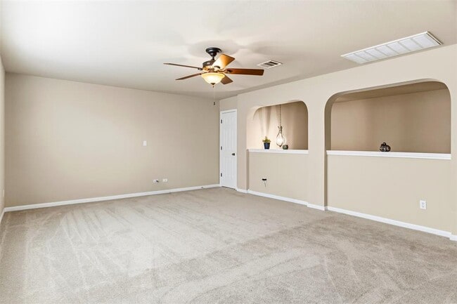 Building Photo - 14504 Broadwinged Hawk Dr