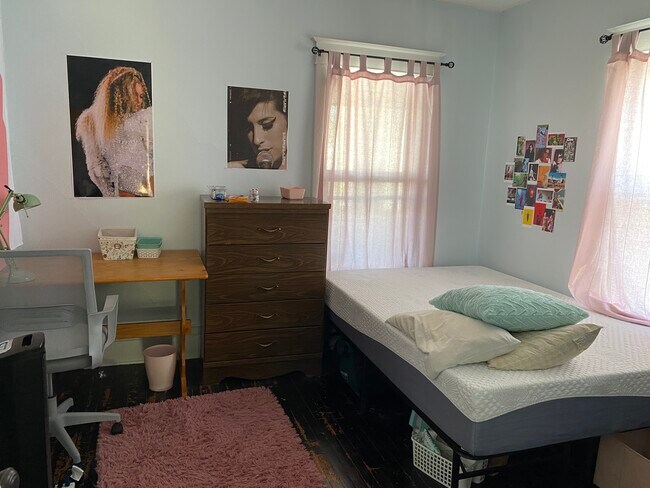 Building Photo - 160 Seminary Ave