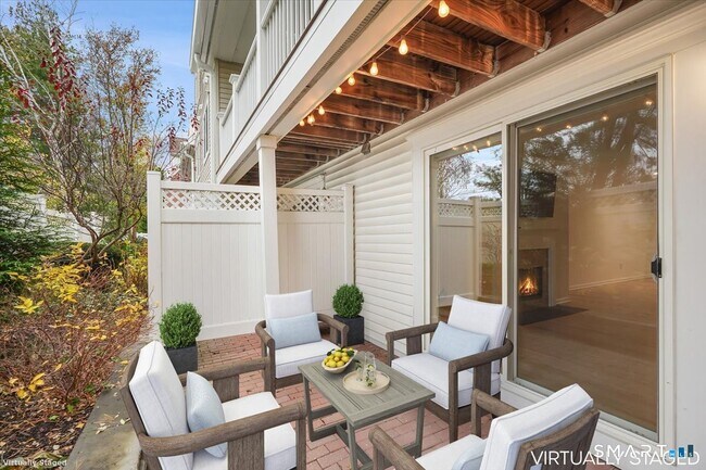 Building Photo - 51 Forest Ave