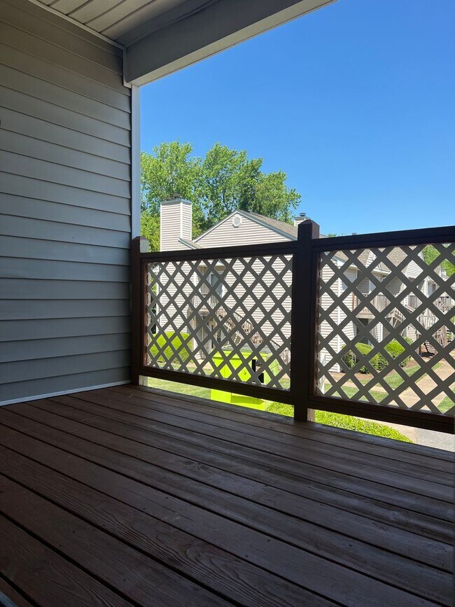 Building Photo - 233 B Lantana Ln