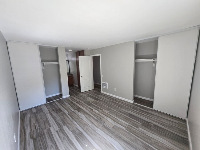 Building Photo - 3454 Castle Glen Dr