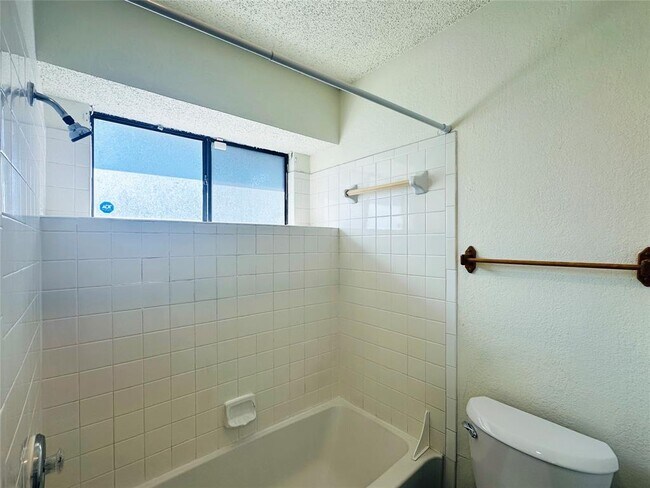 Building Photo - 14414 Tiffer Ln