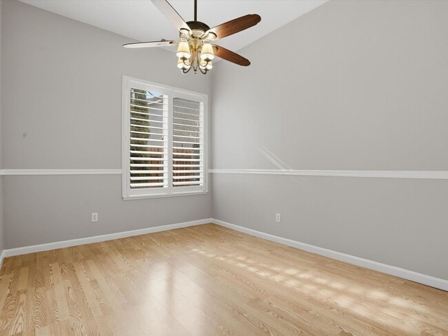 Building Photo - Spanish Springs Dream