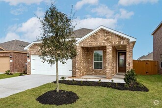 Building Photo - 1111 Whispering Winds Dr
