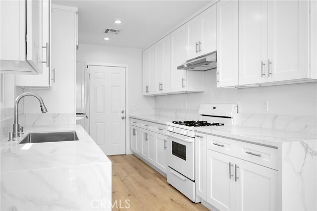 Building Photo - 1025 Linden Ave