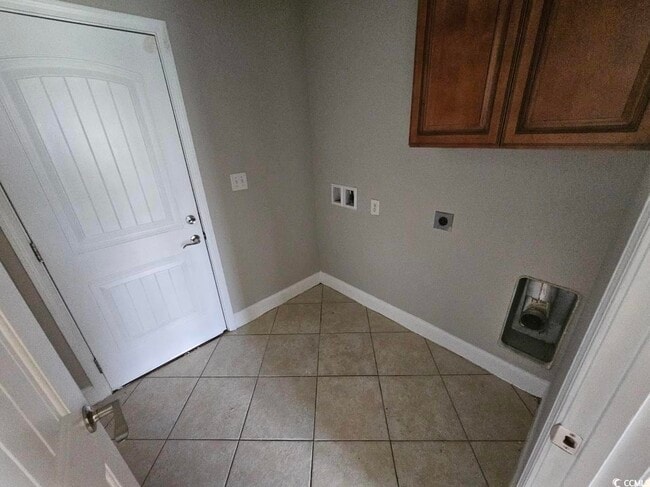 Building Photo - 684 Rambler Ct