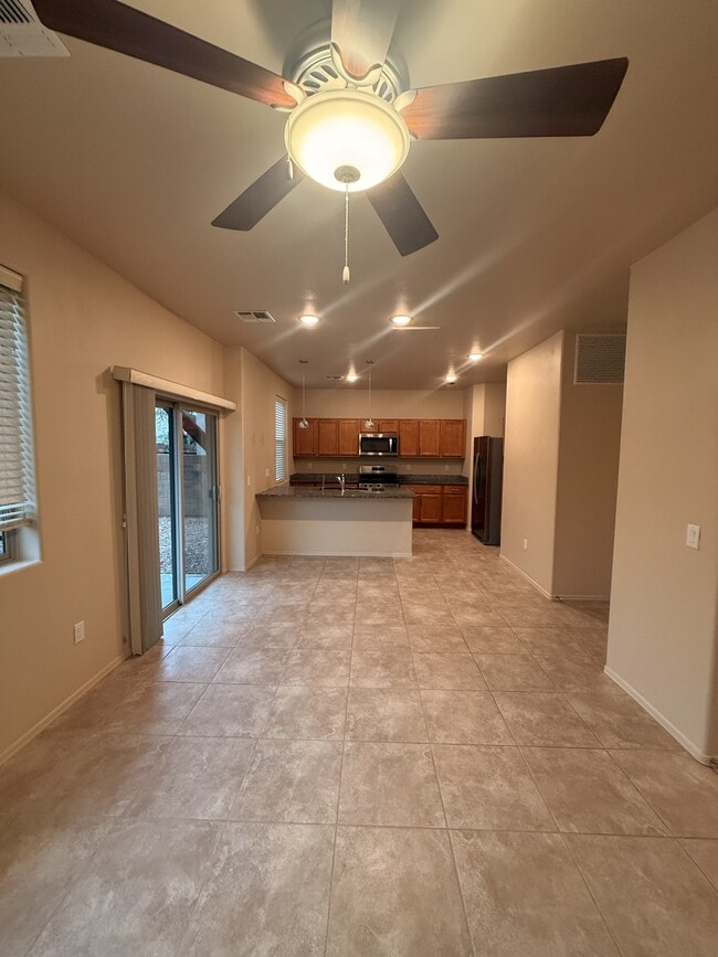 Building Photo - 4239 E Columbus Park Pl