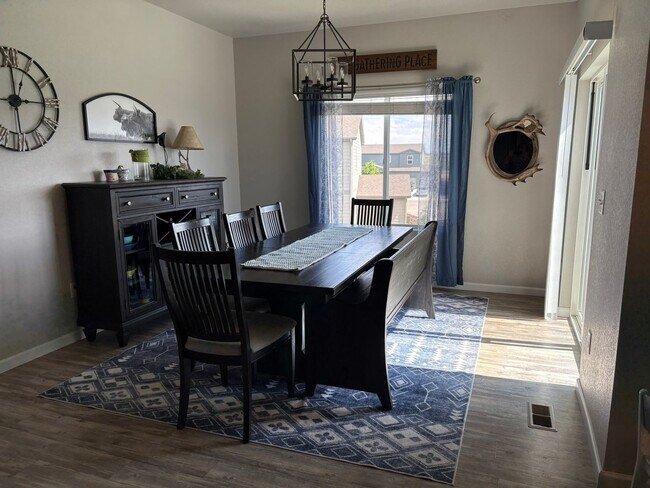 Building Photo - Spacious 4BR House in Fort Lupton