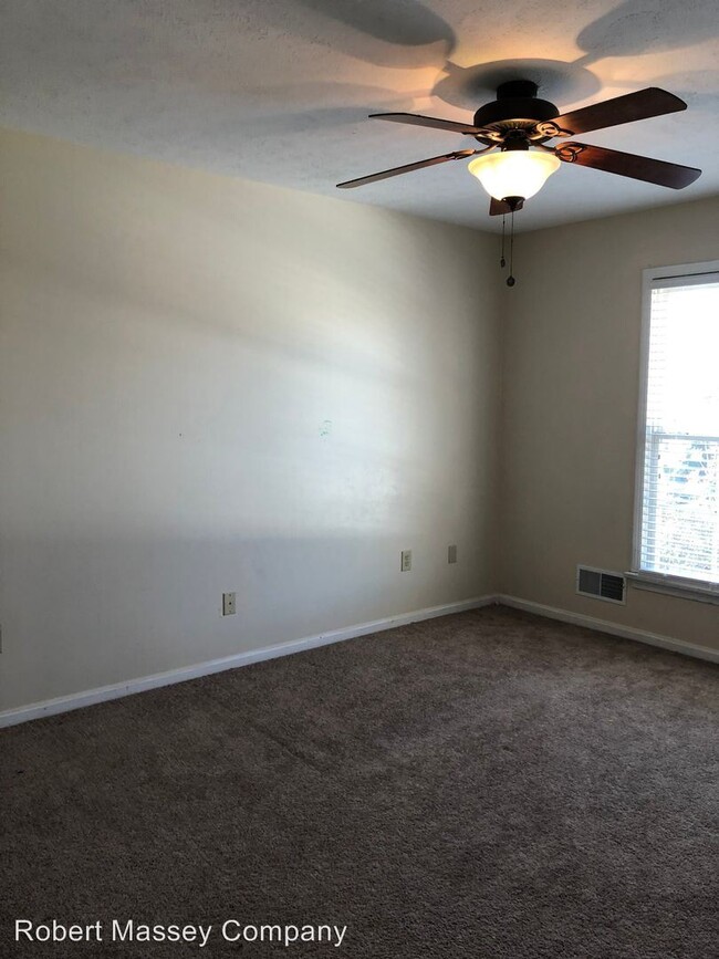 Building Photo - 3 br, 2.5 bath House - 1336 Herr Lane