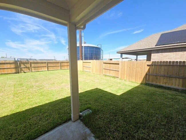 Building Photo - 7543 Coral Ter Dr