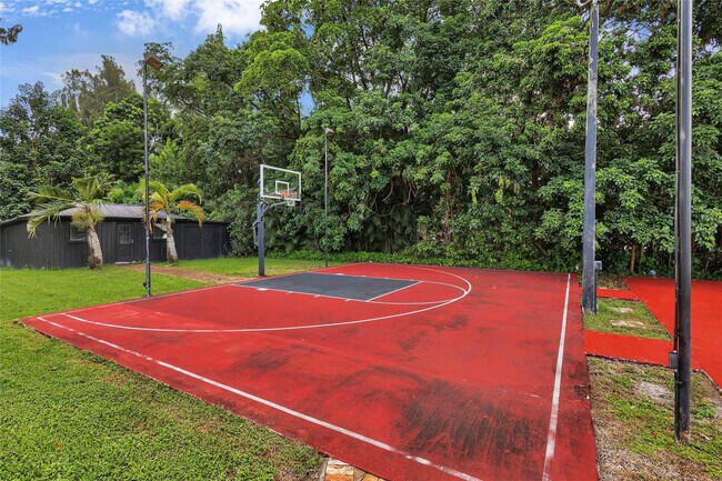 Building Photo - 14701 SW 63rd St