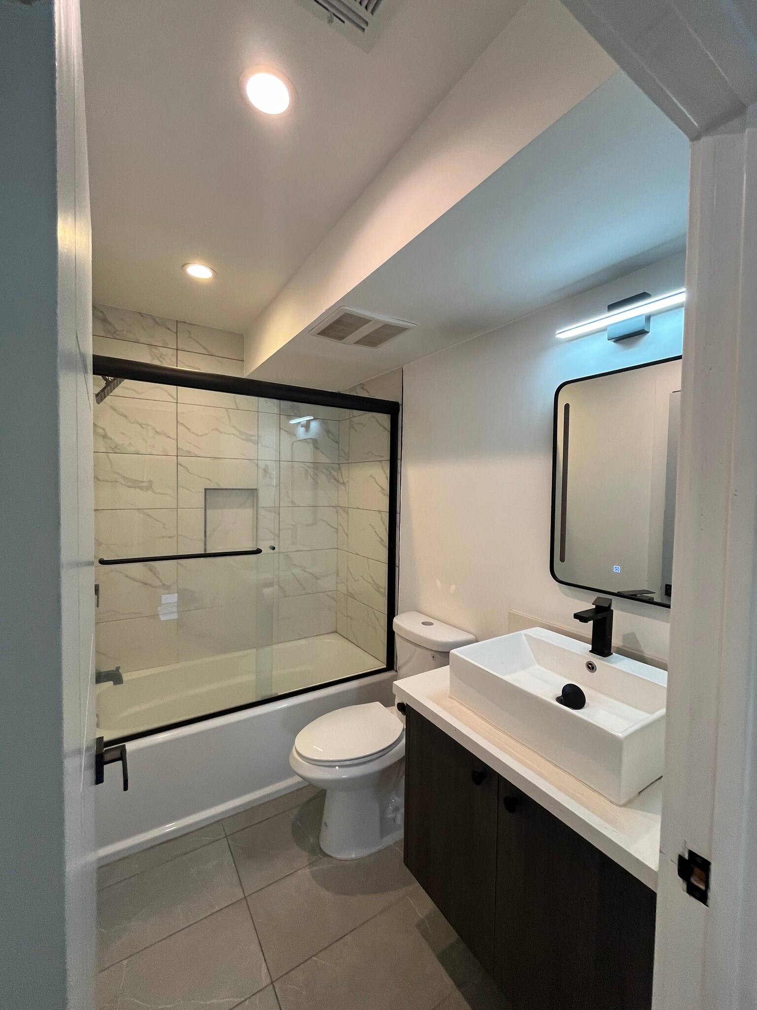 Building Photo - 248 N Dillon St