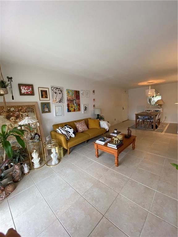 Building Photo - 5821 Washington St