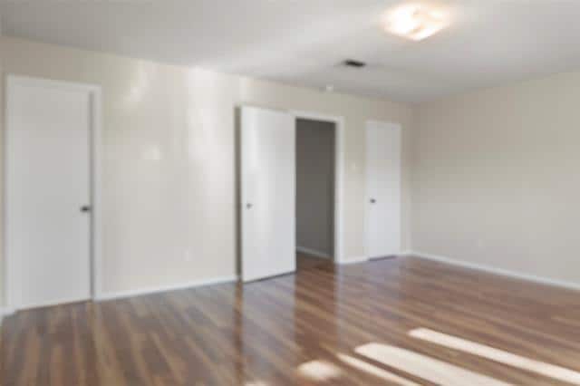 Building Photo - 3718 W Rochelle Rd