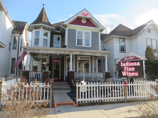 Building Photo - 5 Bedroom Home in the very core of Downtown (West Central, Downtown)