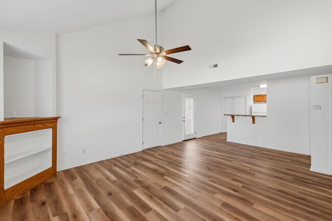 Building Photo - 5000 Roscoe Rdg