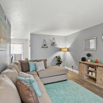 Primary Photo - 3101 E Park Row Dr